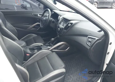 2016 Hyundai Veloster Turbo z USA, uszkodzony, nr VIN KMHTC6AEXGU268764